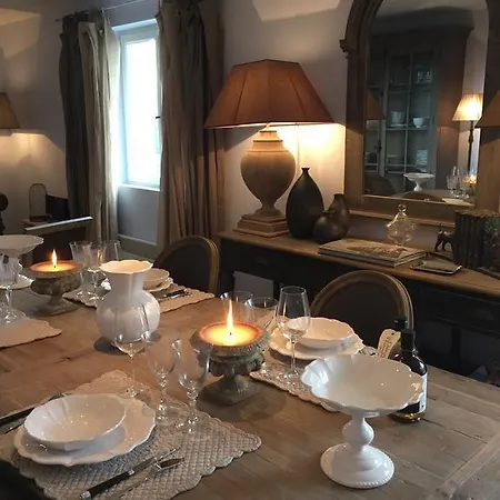 La Petite Bastide Grimaudoise فيلة *